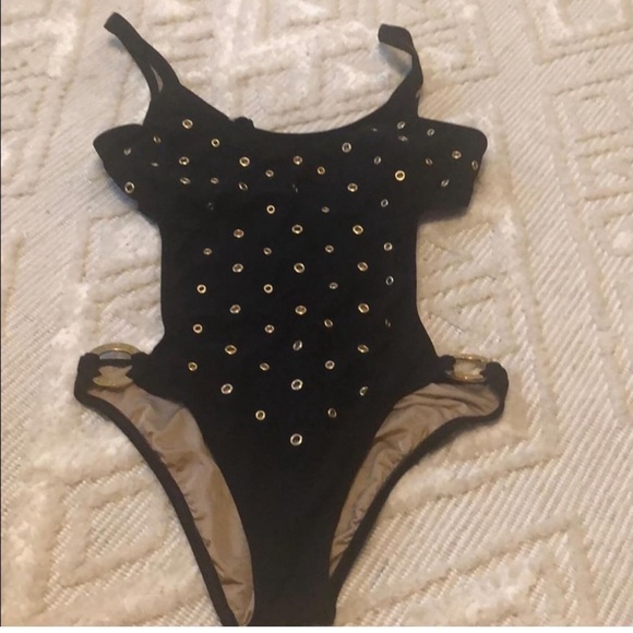 🖤✨ Michael Kors Gorgeous black one piece Swimsuit✨🖤 - Picture 4 of 10